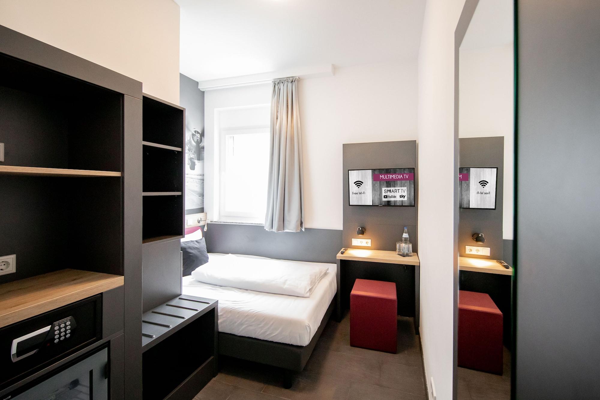 Smarty Cologne Dom Hotel - Boardinghouse - Kontaktloser Self Check-In Exterior foto