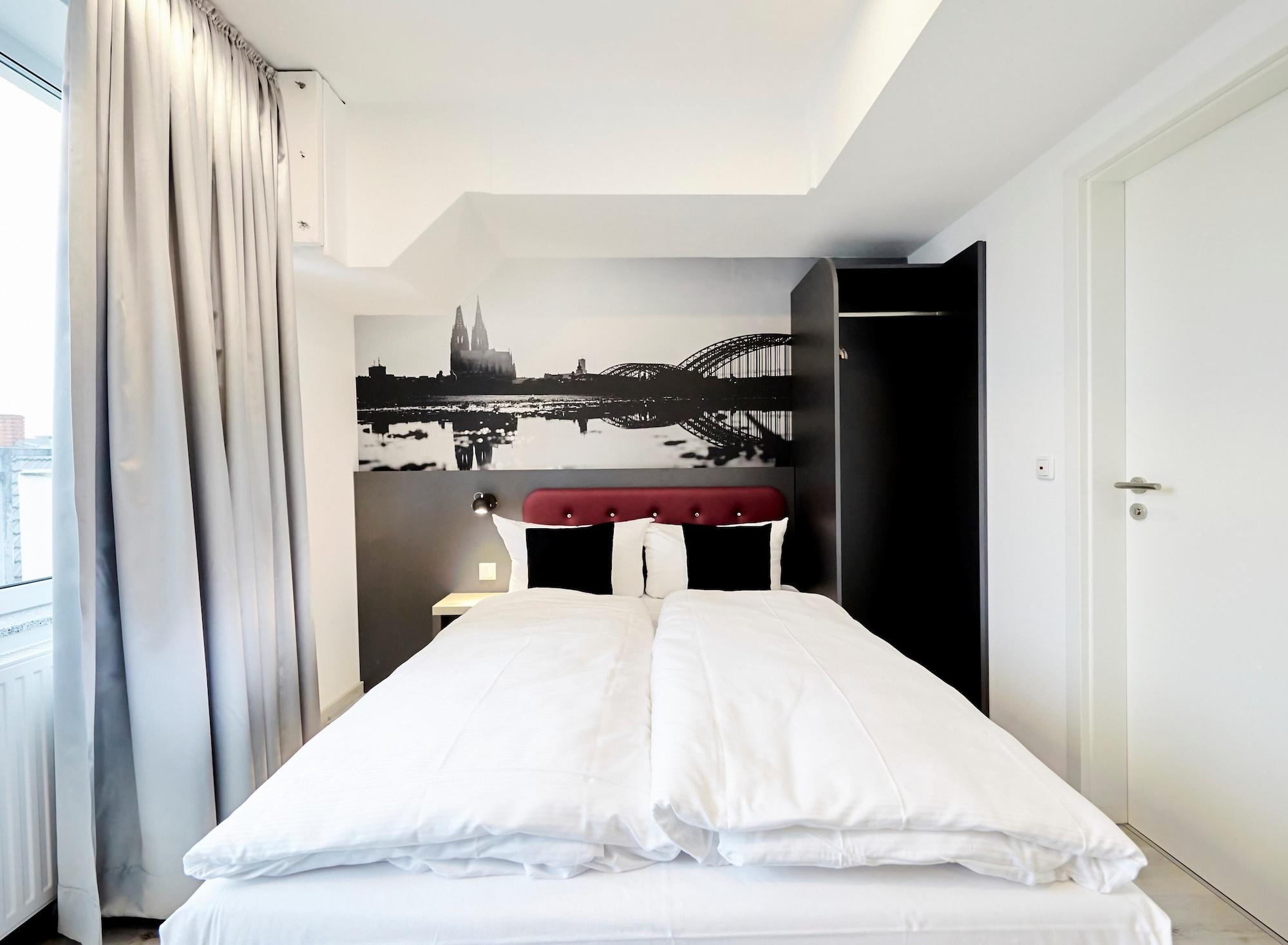 Smarty Cologne Dom Hotel - Boardinghouse - Kontaktloser Self Check-In Exterior foto